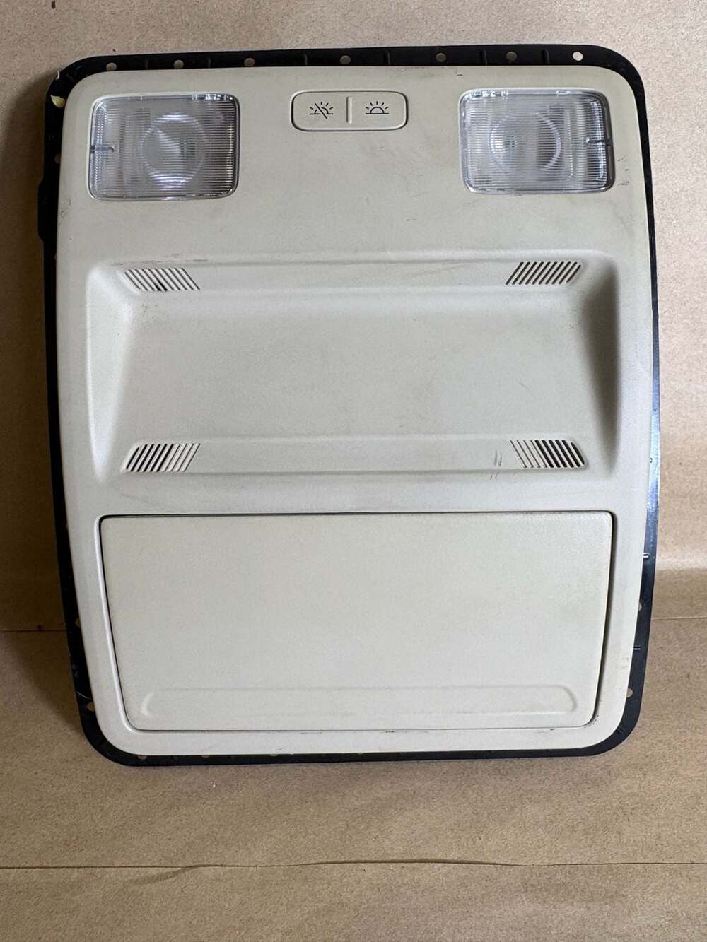 2019 Ford Ranger Overhead Console Dome Lights Storage Compartment OEM Gray